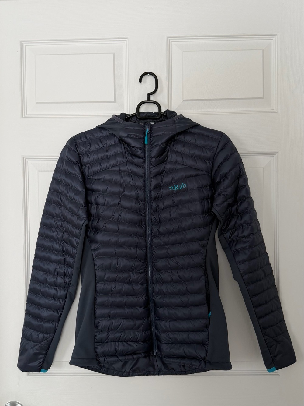 Women's Insulated Hooded Puffer Jacket - Dark Navy